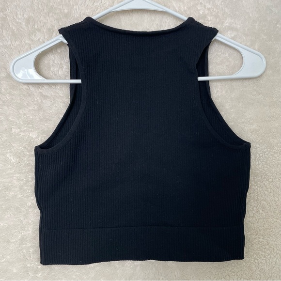 Mod Ref V-Neck Stretchy Crop Top - Picture 4 of 4